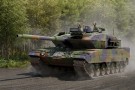 Trumpeter 1/16 German Leopard2A6 MBT thumbnail