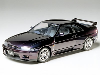 【TAMIYA】Nissan Skyline GT-R R33 プラモデル Tamiya 1/24 Nissan Skyline GT-R V Spec (R33) | Hobbybutikk for