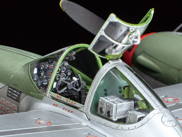 Tamiya 1/48 Lockheed P-38J Lightning