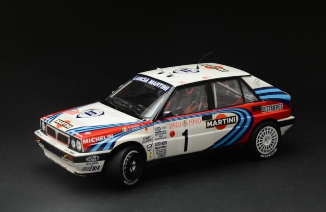 Italeri 1/12 Lancia Delta HF Integrale 16v