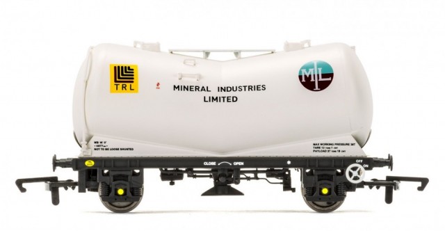 Hornby H0 1/87 V Tank Wagon "Mineral Industries Ltd" R6771