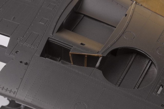 Eduard 1/24 Detaljsett Spitfire Mk.IXc engine and undercarriage (for Airfix Kit)
