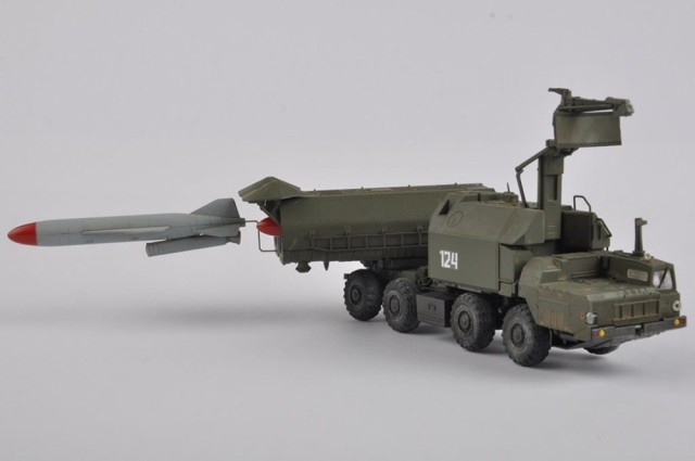 HobbyBoss 1/72 Russian 4K51 Rubezh Coastal ASM with P-15