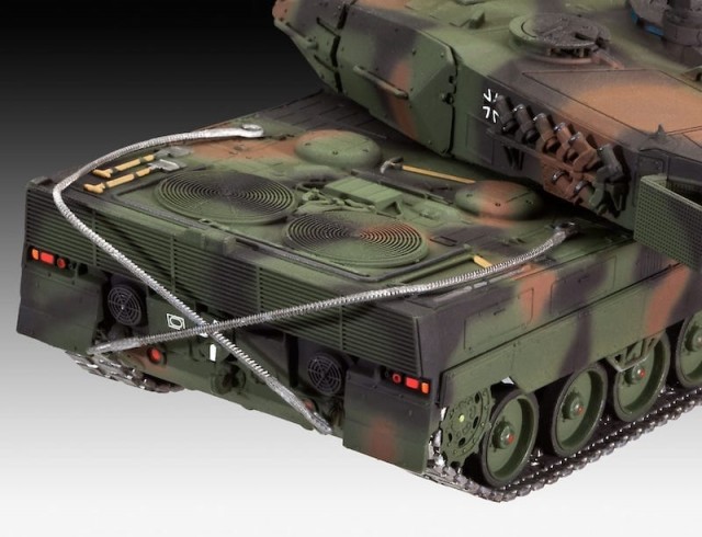 Revell 1/72 Leopard 2A6/A6M