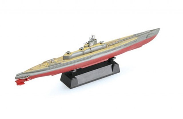 HobbyBoss 1/700 Japanese U-Boat IJN I-400