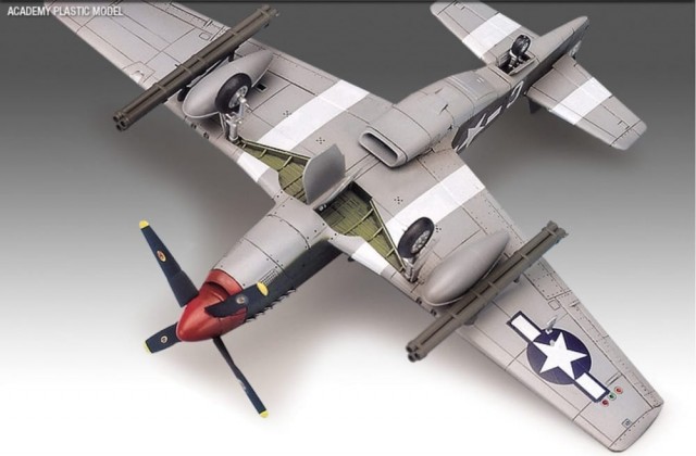 Academy 1/72 P-51B Mustang