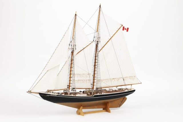 Billing Boats trebyggesett 1/100 Bluenose II