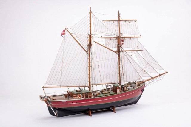 Billing Boats trebyggesett 1/50 Lilla Dan