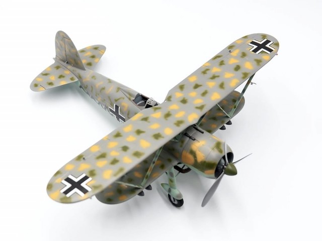 ICM 1/32 CR.42 LW with German Pilots