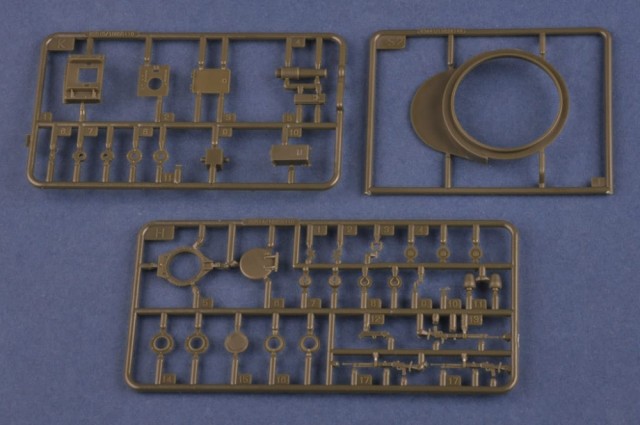 HobbyBoss 1/35 Soviet MBV-2 (Late KT-28 Gun)