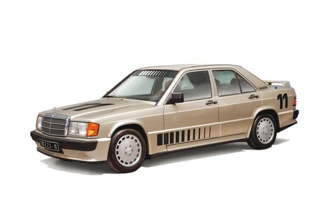 Italeri 1/24 Mercedes-Benz 190E 2.3 16v