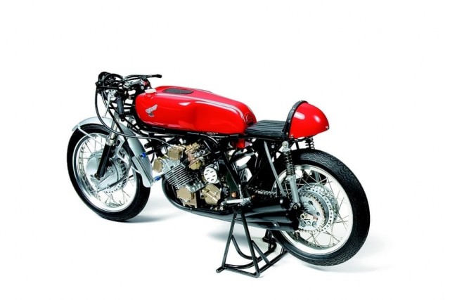 Tamiya 1/12 Honda RC166 GP Racer 1966