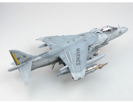 Trumpeter 1/32 AV-8B Night Attack Harrier II
