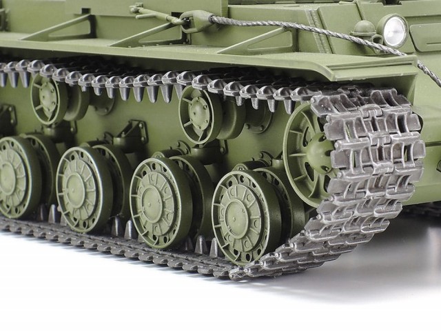 Tamiya 1/35 Russian KV-1 Model 1941 Early Production