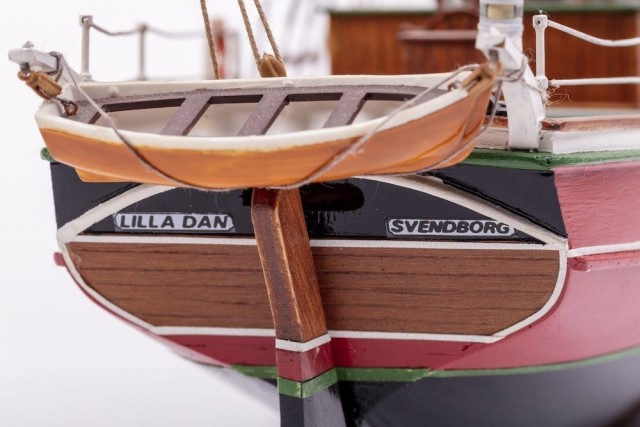 Billing Boats trebyggesett 1/50 Lilla Dan