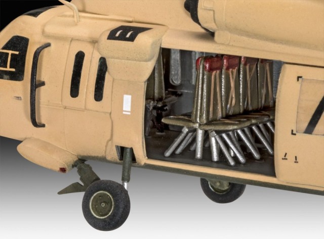 Revell 1/72 UH-60 Transport Helicopter