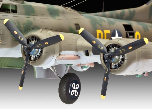 Revell 1/72 B-17F Memphis Belle