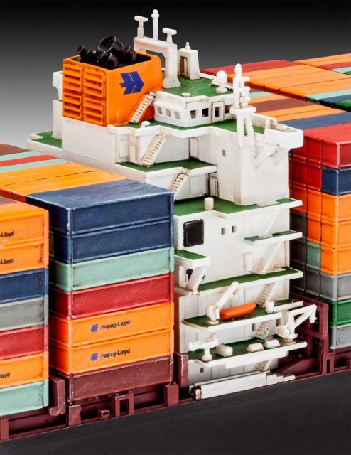 Revell 1/700 Container Ship Colombo Express