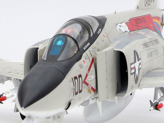 Tamiya 1/48 McDonnell Douglas F-4B Phantom II