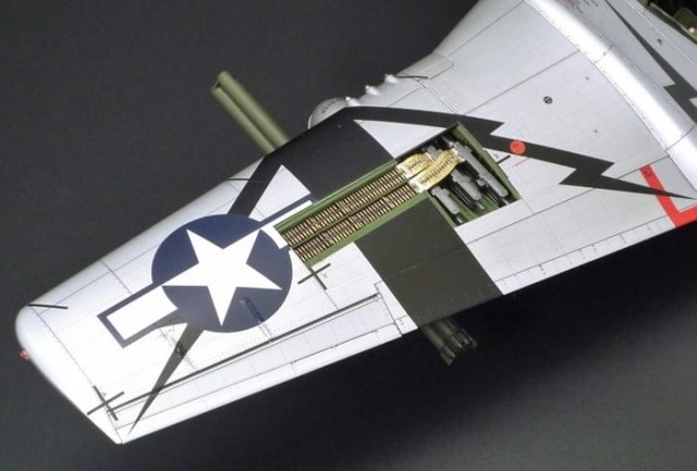 Tamiya 1/32 North American P-51D/K Mustang Pacific Theater