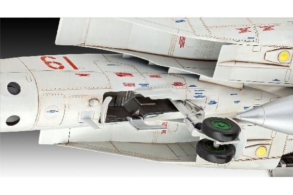 Revell 1/48 MiG-25 RBT Foxbat B