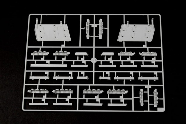 Trumpeter 1/16 German Kingtiger 2 in 1 (Henschel Turret and Porsche Turret)