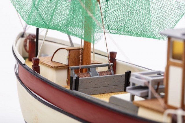 Billing Boats 1/60 Rainbow Cutter