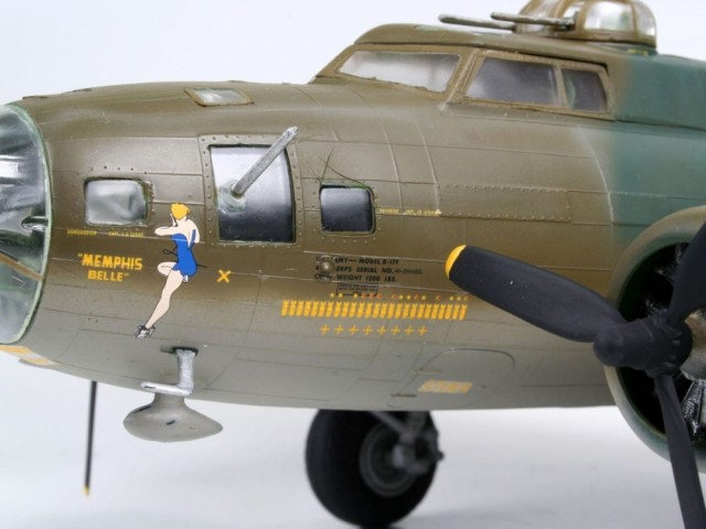 Revell 1/48 B-17F Memphis Belle