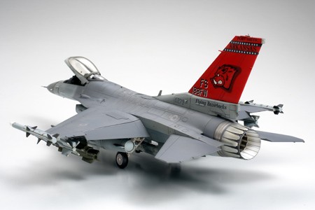 Tamiya 1/48 Lockheed Martin F-16C Block 25/32 61101
