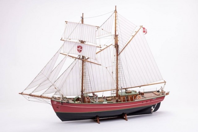 Billing Boats trebyggesett 1/50 Lilla Dan