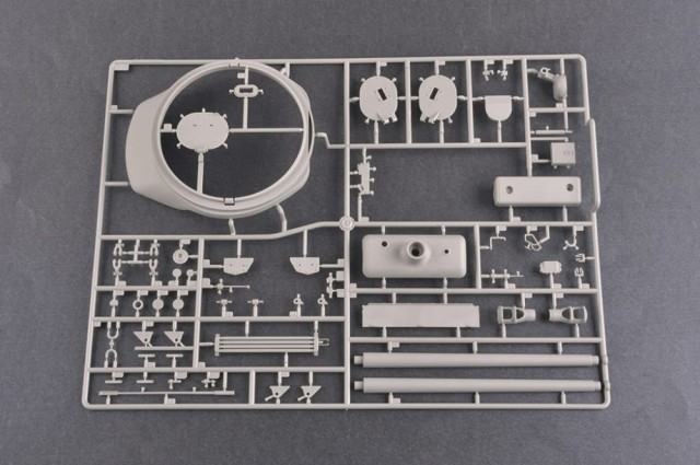 I Love Kit 1/16 Sherman M4A3E8 Medium Tank - Early