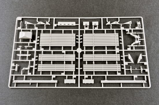 Trumpeter 1/35 Russian 9P138 Grad-1 on Zil-131