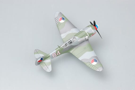Easy Model 1/72 La-7 White 64 Czech Air Force