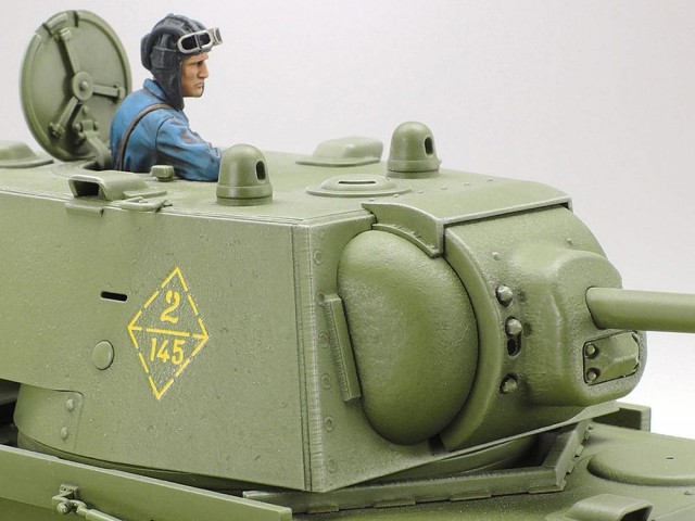 Tamiya 1/35 Russian KV-1 Model 1941 Early Production