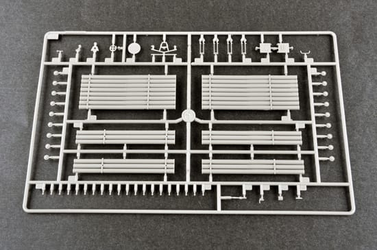 Trumpeter 1/35 Russian 9P138 Grad-1 on Zil-131
