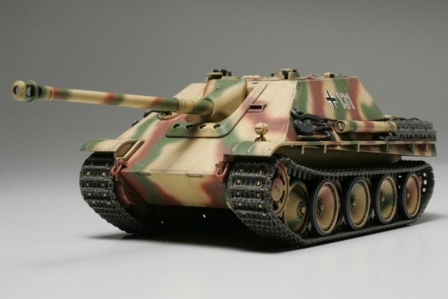 Tamiya 1/48 German Tank Destroyer Jagdpanther Late Version