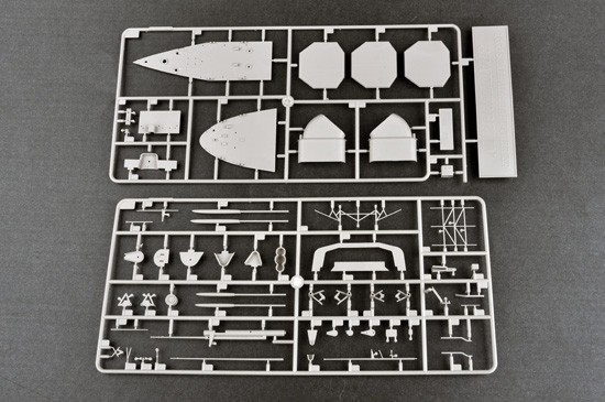 Trumpeter 1/350 German Navy Aircraft Carrier DKM Graf Zeppelin