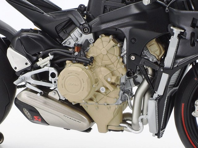 Tamiya 1/12 Ducati Superleggera V4