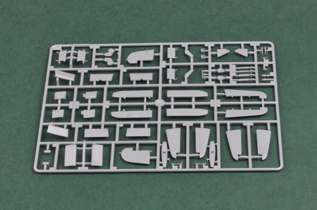 HobbyBoss 1/48 F4U-4 Corsair Late Version