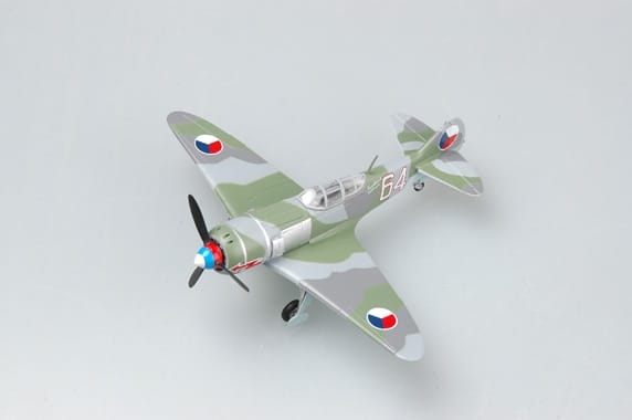 Easy Model 1/72 La-7 White 64 Czech Air Force