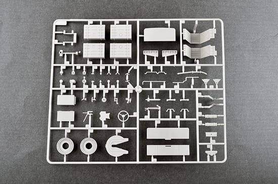 Trumpeter 1/35 Russian KZKT-7428 Transporter with KZKT-9101 Semi-Trailer