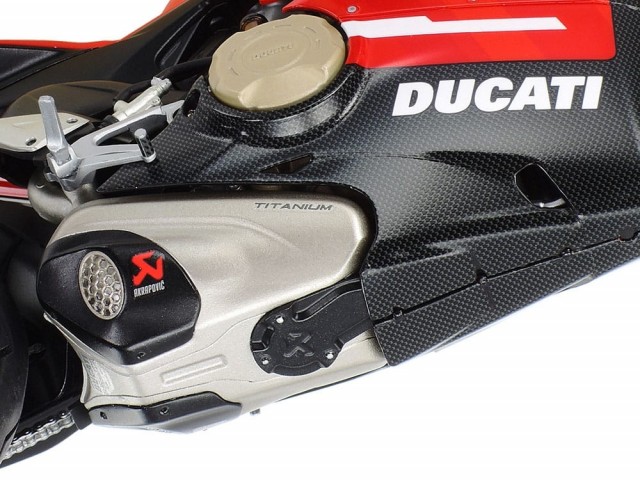 Tamiya 1/12 Ducati Superleggera V4