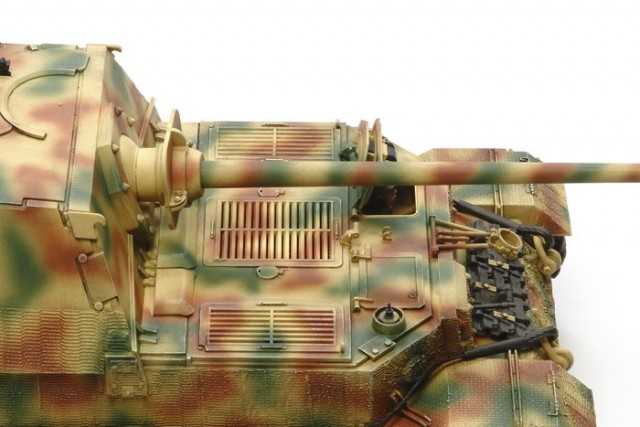 Tamiya 1/35 Geman Heavy Tank Destroyer Elefant