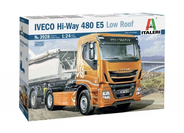 Italeri 1/24 Iveco Hi-Way 480 E5 Low Roof