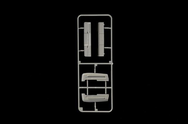 Italeri 1/24 Scania S770 4x2 Normal Roof - Limited Edition