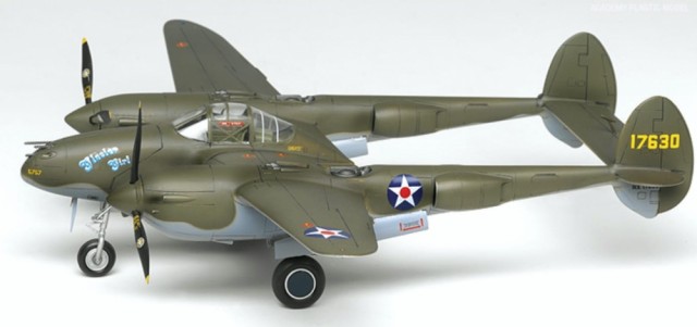 Academy 1/48 P-38F Lightning Glacier Girl