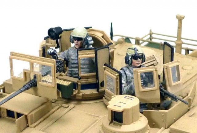 Tamiya 1/35 US Main Battle Tank M1A2 SEP Abrams Tusk II
