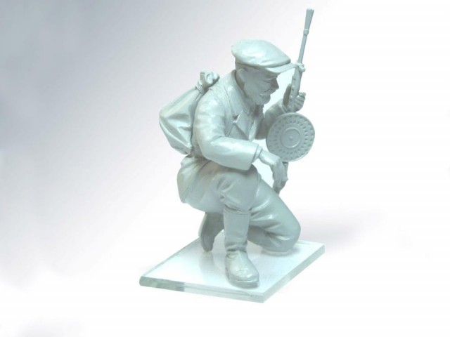 ICM 1/35 WWII Soviet Partisans