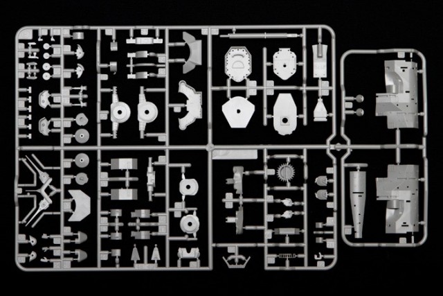 amiya 1/350 Premium Japanese Battleship Yamato