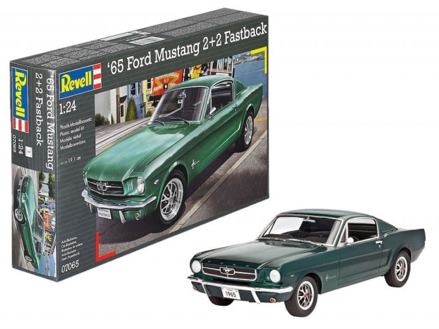 Revell 1/24 Ford Mustang 2+2 Fastback 1965